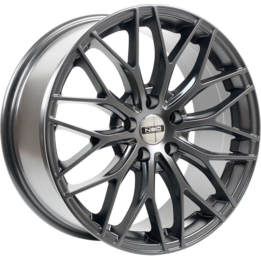 Neo 840 R18 / 8J PCD 5x114.3 ET 40 ЦО 67.1 Литые Черный