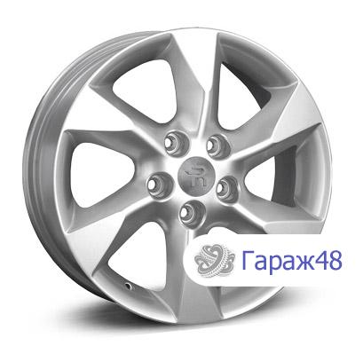Replay NS101 R17 / 7J PCD 5x114.3 ET 47 ЦО 66.1 Литые Серебристый
