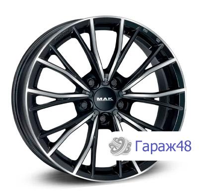 MAK Mark R18 / 8J PCD 5x112 ET 30 ЦО 66.6 Литые Черный с полированной лицевой поверхностью